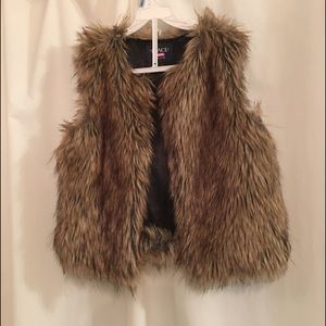 Faux fur kid vest